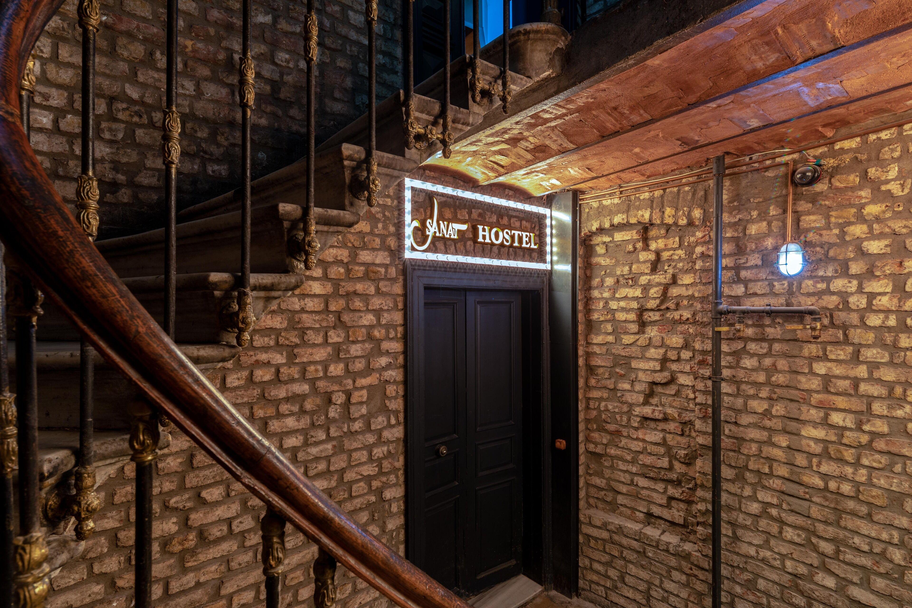 Sanat Hostel Taksim — Photos 1